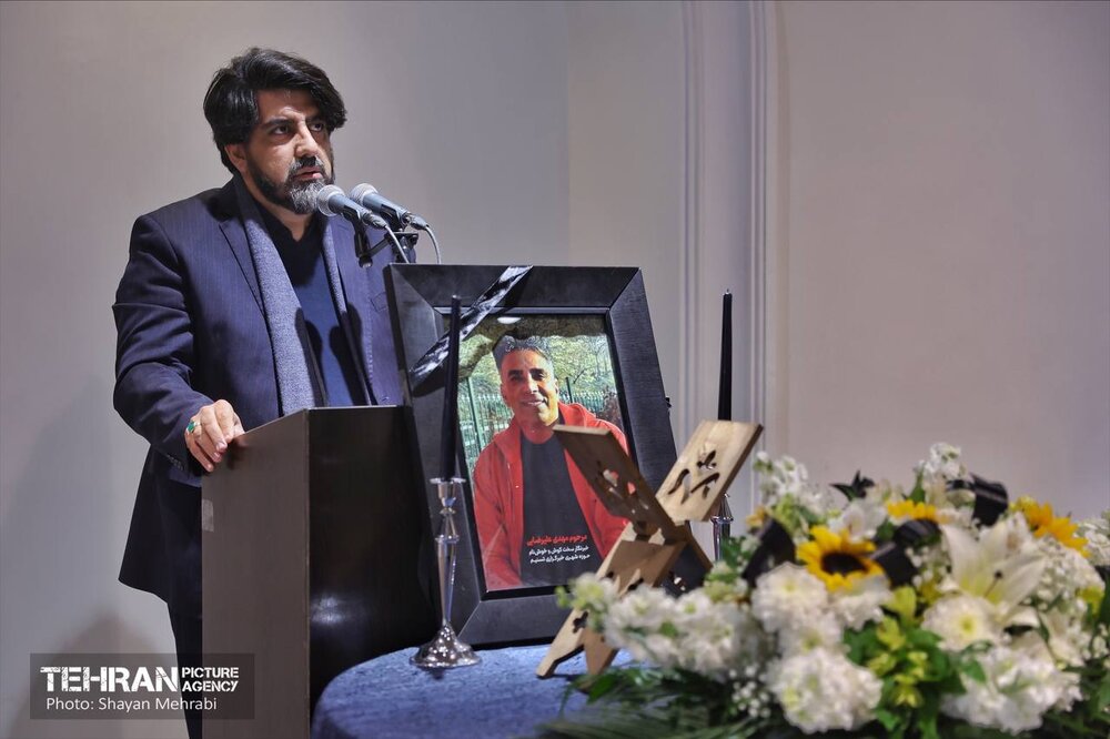 برگزاری مراسم یادبود خبرنگار فقید تسنیم در خانه روزنامهنگاران