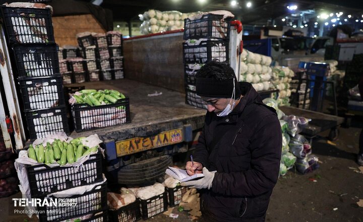 بهای خدمات ورود ماشین‌آلات به میادین و بازارهای میوه و تره‌بار شهر تهران در سال جاری تعیین شد