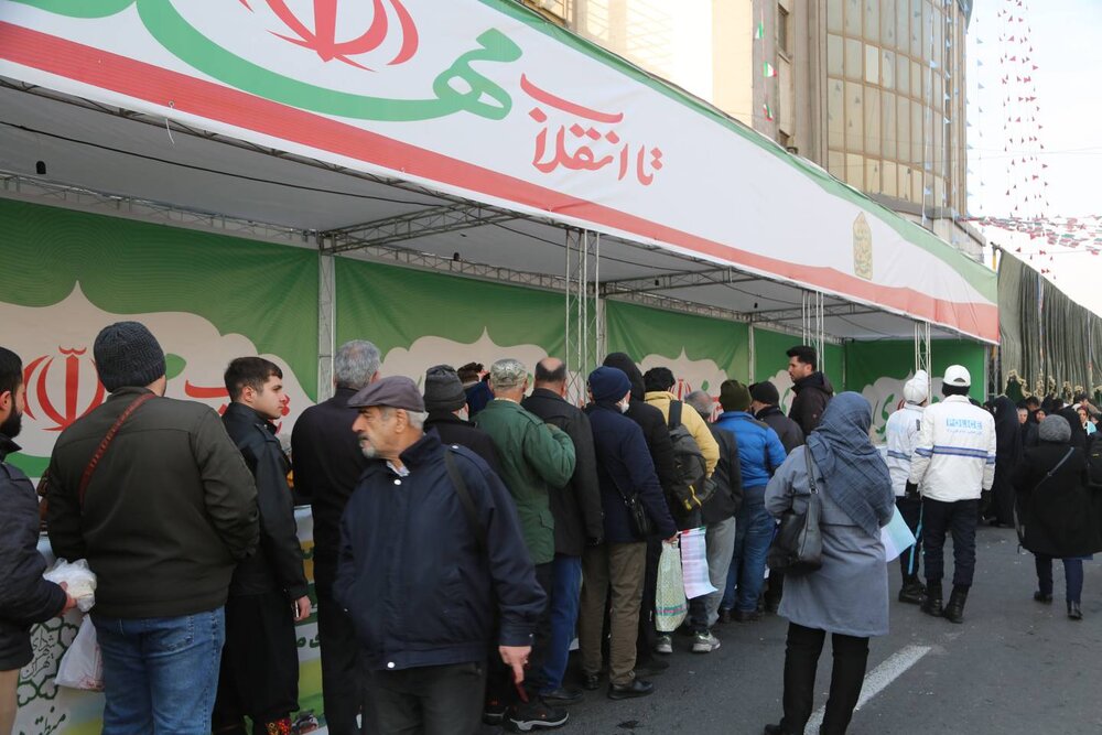 مسئولان باید بیش از پیش همدل و همراه مردم باشند
مردم خدمتگزار در دسترس میخواهند