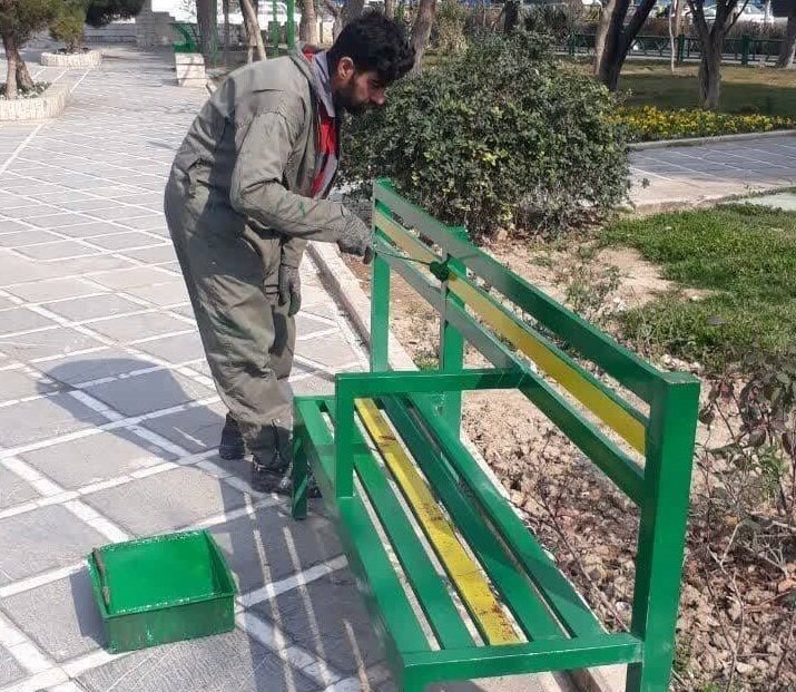 آراستگی و زیباسازی بصری بوستان‌های منطقه ۱۳ در آستانه بهار