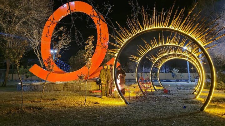 نصب ۴۰۰ المان حجمی و نوری در معابر و بوستان های منطقه یک