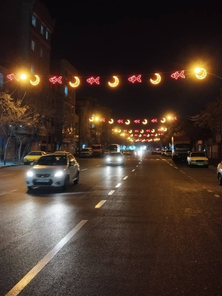 طراحی چهرهای نو با احجام نوری، نقاشیهای دیواری و رنگآمیزی گسترده در منطقه 10