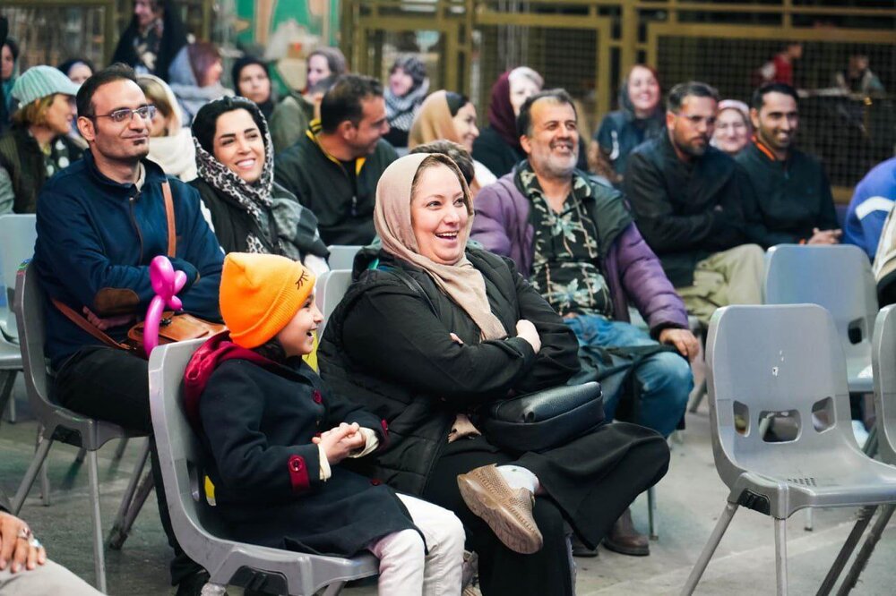 سیاه چادر عشایری و غرفههای گردشگری منطقه ۱۳ تهران پذیرای مسافران نوروزی تا ۱۳ فروردین