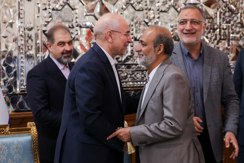 دیدار نوروزی شهردار تهران با رئیس مجلس شورای اسلامی