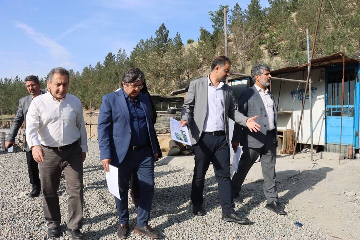 نظارت بر خدمات شهری و رفع چالش‌ها در منطقه ۴