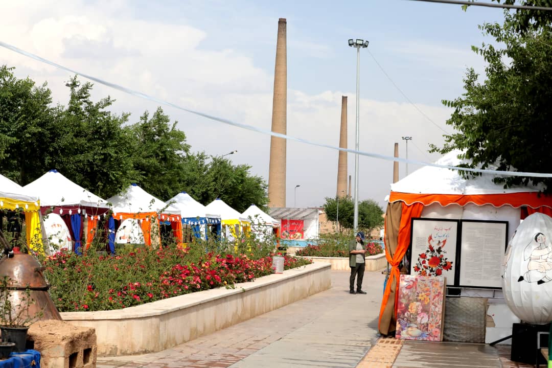 جولانگاه آسیبهای اجتماعی، باغموزه گل محمدی شد!/ تأکید زاکانی بر گسترش فضای سبز