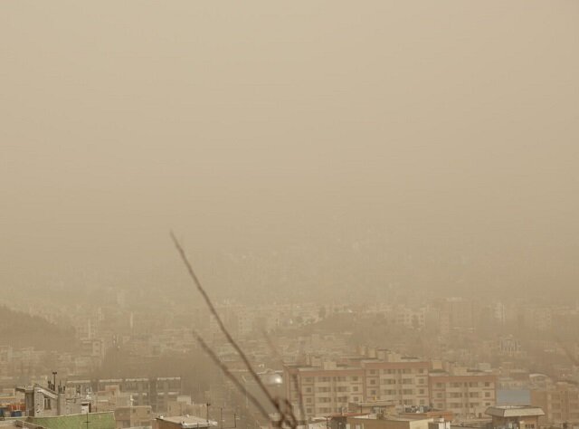 احتمال وزش باد شدید، گرد و غبار و بارش پراکنده در تهران از عصر امروز
