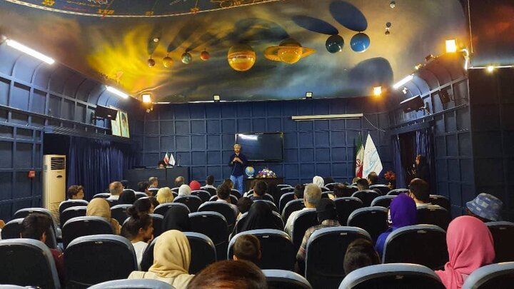 ویژه برنامه هفته جهانی نجوم ۱۴۰۴ برگزار شد