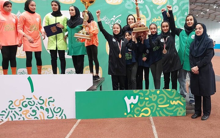 کسب مقام سوم در دو رشته دو میدانی و فوتبال روی میز
