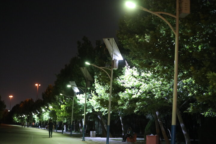تأمین روشنایی بوستان بزرگ ولایت با نصب ۲۵۰ پروژکتور
