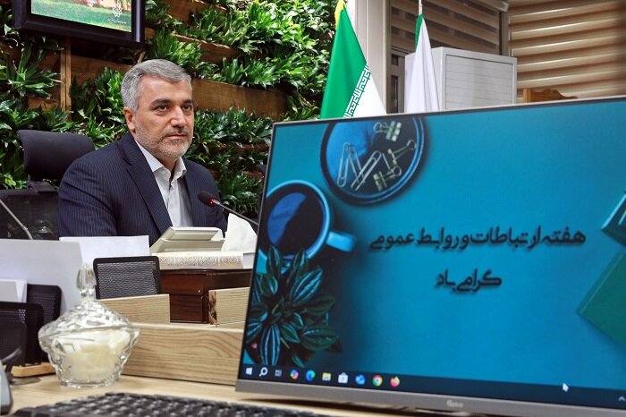با تلاش، جدیت و نوآوری در پی خلق اثر جدید یا طراحی مدل های جدید اطلاع رسانی باشید