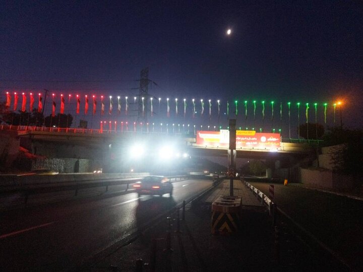 پل‌های سواره‌رو بزرگراه شهید چمران روشن شد
