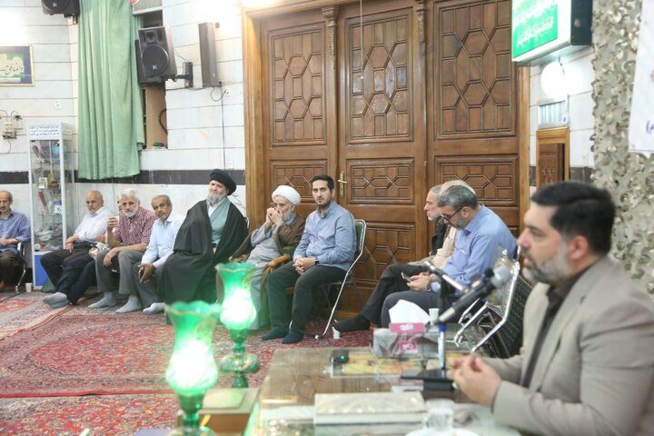 شهرداری منطقه ۱۰ به ‌دنبال تقویت نقش مردم در مدیریت شهری