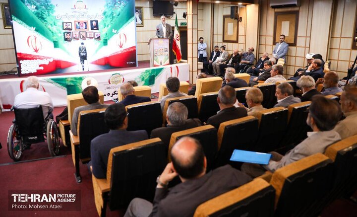 حضور شهردار تهران در میان جانبازان دوران حماسه و دفاع/ زاکانی: وظیفه خدمتگزاری به مردم است