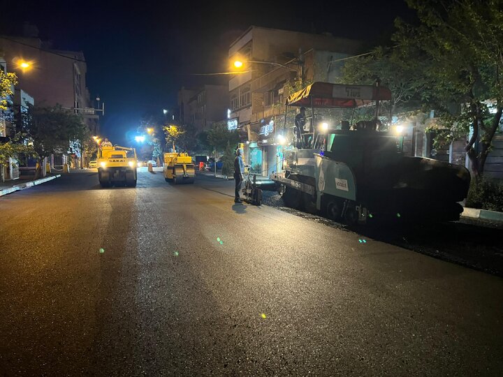 پخش ۱۲۶۰ تن آسفالت در ۸۸۰۰  متر مربع از معابر منطقه ۱۳