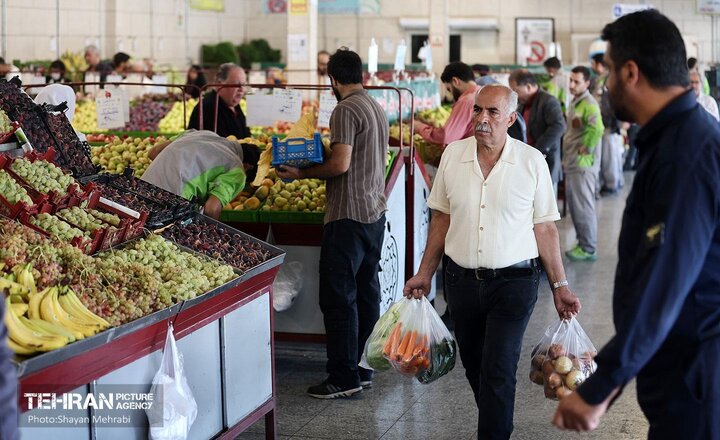 میادین و بازارهای میوه و تره‌بار شهرداری تهران از ۸ صبح تا ۱۶ یکسره باز هستند