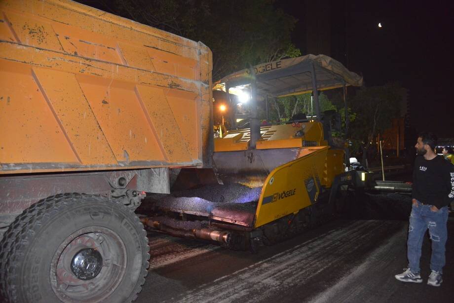 اجرای ۱۴ هزار متر مربع روکش آسفالت در بزرگراه شهید مدرس