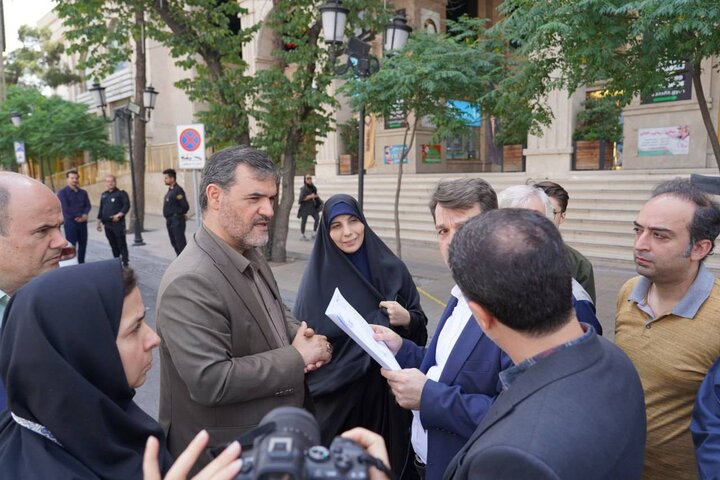 صباغ: فضاهای پیرامون ایستگاه‌های مترو باید به قلب تپنده شهر تبدیل شوند/ تنهایی: ارتقاء رفاه شهروندان را با توسعه مجتمع‌های ایستگاهی دنبال می‌کنیم