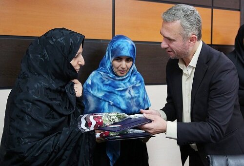 دیدار شهردار منطقه ۵ با خانواده شهدا و جانبازان عملیات بیت‌المقدس