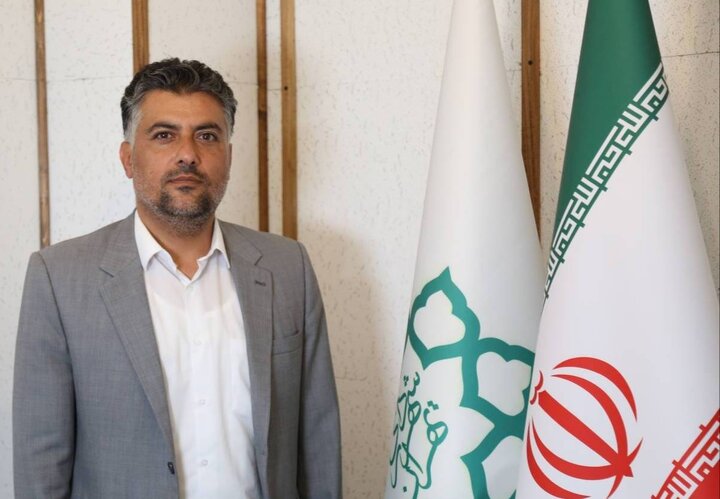 بهسازی و نوسازی ۳۴۵۰ متر جدول و لکه‌گیری ۶۰۰ نقطه در راستای بهبود معابر ناحیه ۳ منطقه ۲۱