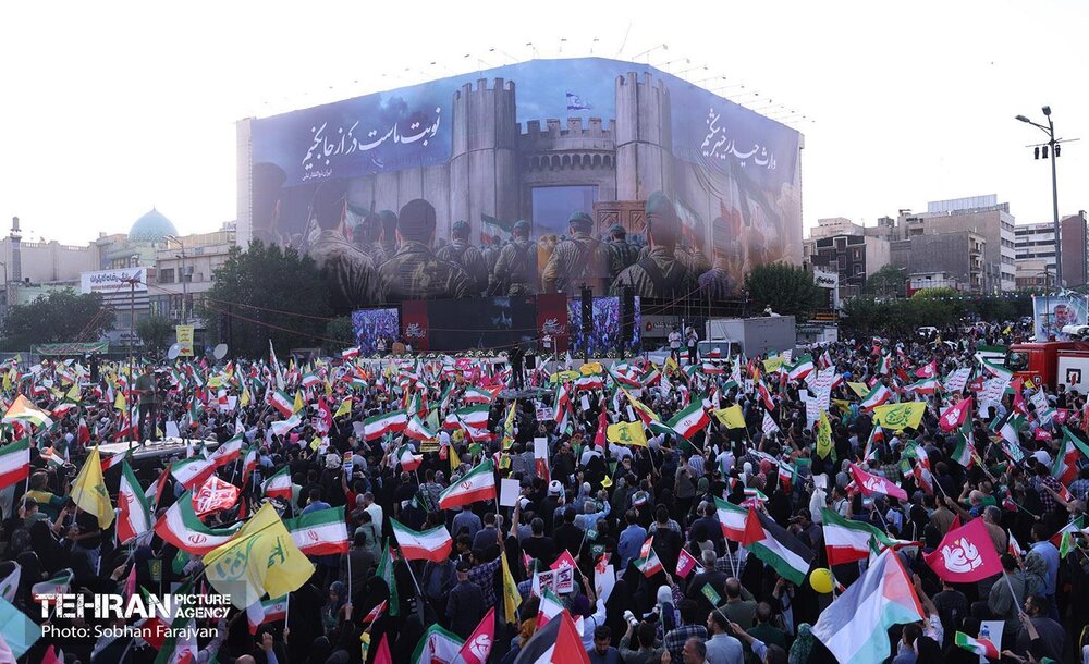 تجمع مردمی«ایران؛ ذوالفقار علی» - ۲ تجمع مردمی«ایران؛ ذوالفقار علی» - ۲