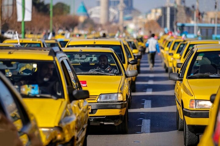 پیگیری بیمه رانندگان تاکسی پایتخت با برگزاری جلسات مشترک