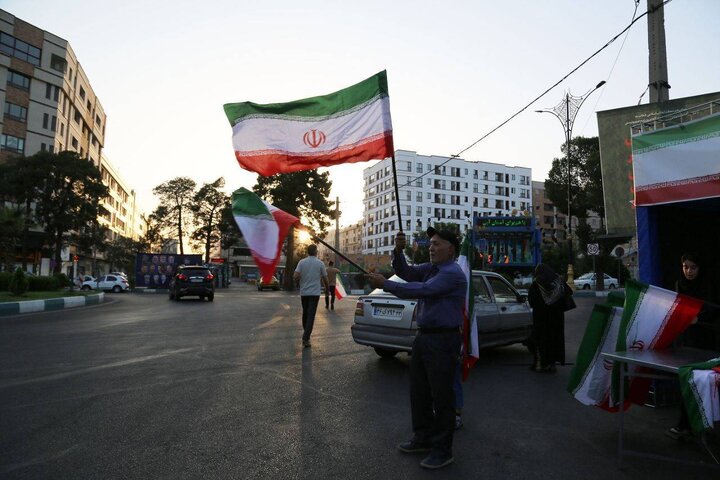 طنین غیرت ملی در میدان کمال‌الملک منطقه ۲۱