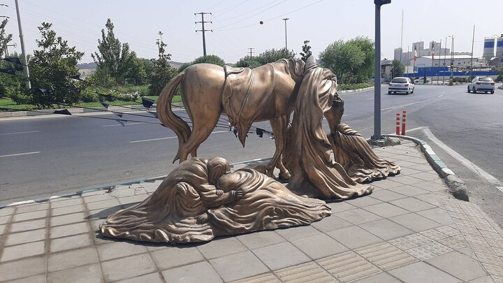 نصب المان‌های ویژه ماه محرم در معابر منطقه۲۲