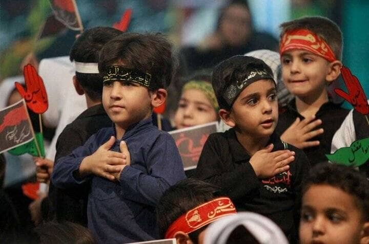انتشار نشریه آموزشی عاشورایی برای نسل جدید در هیأت‌های مذهبی منطقه ۱۳ 
