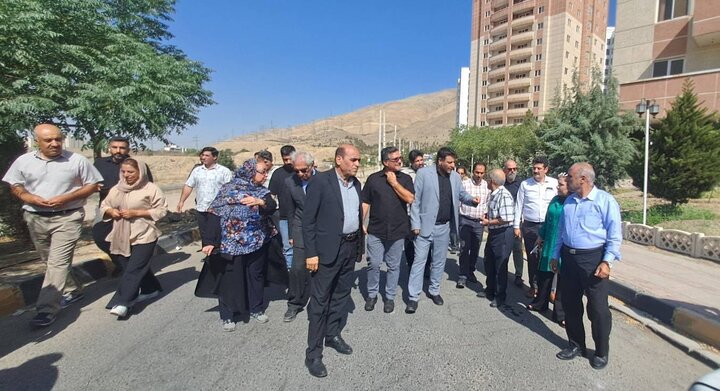 پایش میدانی در شهرک مهسان و معلم در منطقه ۱۰ با بیش از ۱۰ دستور کار اجرایی