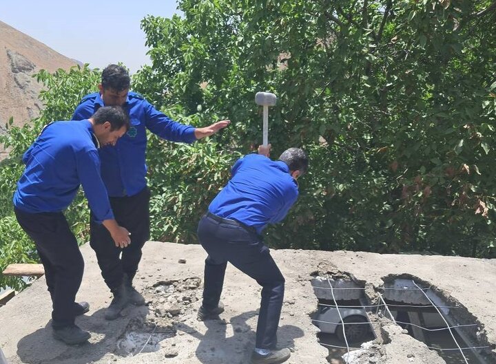 ساخت و ساز غیرمجاز در ارتفاعات حریم منطقه ۲۲ تخریب شد