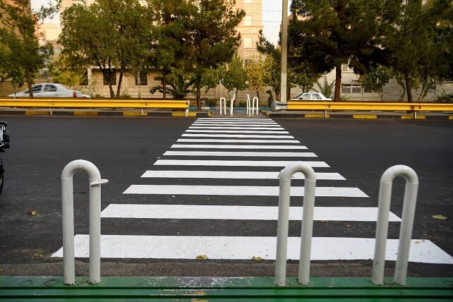 خط‌کشی ۷۶ هزار متر طول از خیابان‌های منطقه۱۴