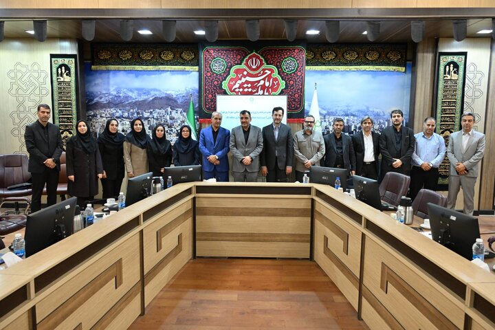 حضور معاون شهردار تهران در جمع کارکنان شهرداری منطقه یک/ همکاران آسیب‌دیده در جنگ ۱۲ روزه تکریم شدند
