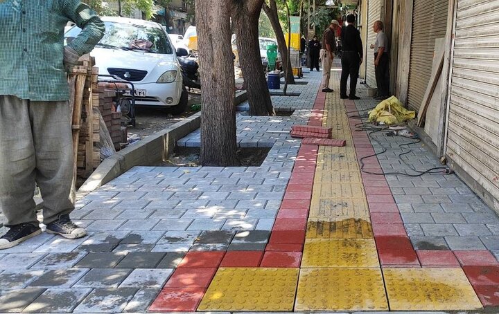 پیش‌بینی اجرای حدود ۳۰ هزار مترمربع مناسب‌سازی پیاده‌روها در منطقه ۱۰