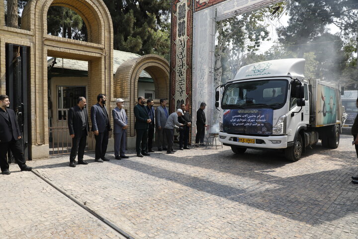 خدمت‌رسانی سازمان مدیریت پسماند به زائران اربعین با اعزام ۵۵ دستگاه انواع ماشین‌آلات به عتبات عالیات
