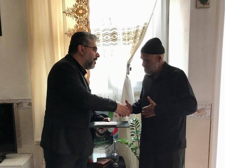  دیدار مدیرعامل فروشگاه‌های زنجیره‌ای شهروند با خانواده شهدای جنگ ۱۲ روزه
