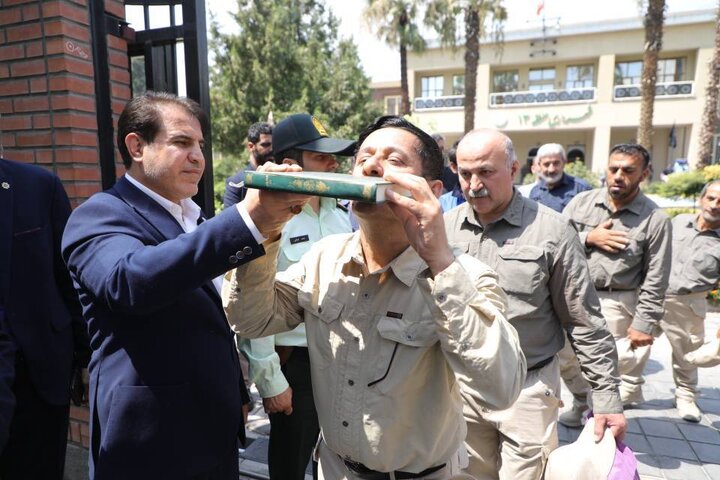 اعزام ۳۵ جهادگر برای خدمت به زائران اربعین/ بیش از ۲۰ تن کیسه زباله و ده‌ها مخزن از عمود یک الی ۵۰۰ در طریق توزیع می‌شود