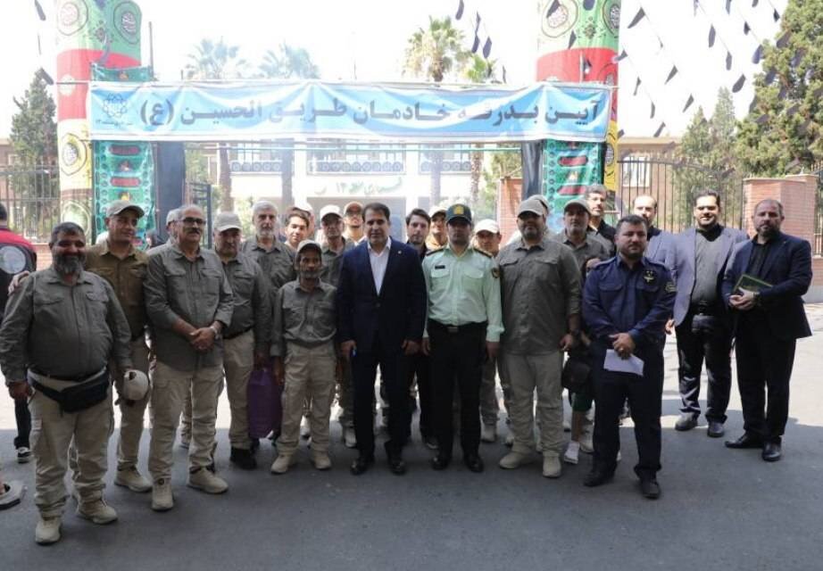 اعزام ۳۵ جهادگر برای خدمت به زائران اربعین/ بیش از ۲۰ تن کیسه زباله و ده‌ها مخزن از عمود یک الی ۵۰۰ در طریق توزیع می‌شود