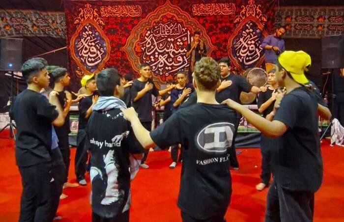 موکب محبان‌الرضا منطقه ۱۳، تنها موکب کودک و نوجوان در عراق/ نوجوانان منطقه ۱۳ سفیران فرهنگی در راهپیمایی اربعین