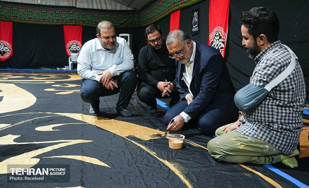 بازدید شهردار تهران از رویداد محرم شهر