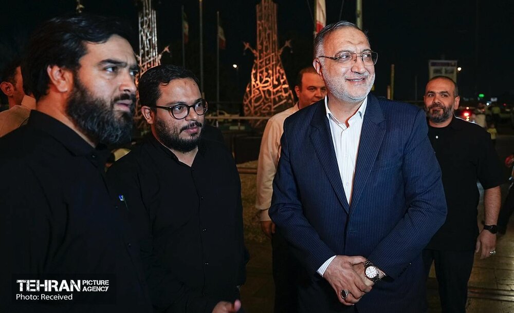 بازدید شهردار تهران از رویداد محرم شهر