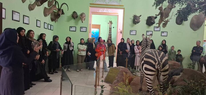 برگزاری محفل شعر ایران عاشورایی با عنوان «توفان واژه‌ها» در منطقه ۱۰