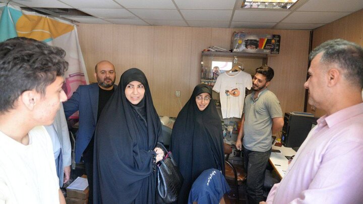بازدید شمس‌احسان و همتیان از مرکز توسعه و تسهیل کسب و کار منطقه ۱۵