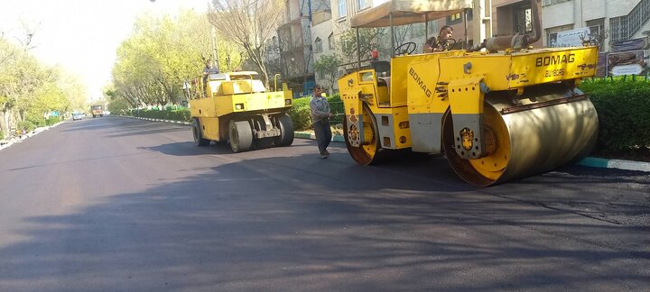 عملیات پخش آسفالت در منطقه ۱۴ از مرز ۴۰ هزار تن گذشت