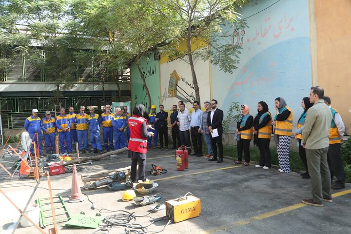 مانور سنجش آمادگی نیروهای اجرایی سامانه ۱۳۷+ منطقه ۱۰ برگزار شد