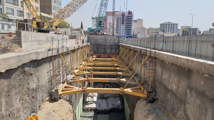 آغاز به کار دومین دستگاه حفار مکانیزه خط ۱۰؛ پاییز
