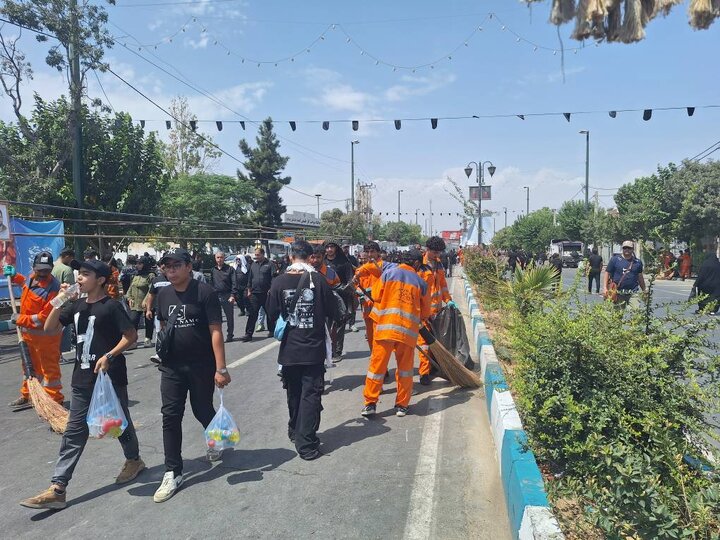 خدمات گسترده سازمان مدیریت پسماند در مسیر پیاده‌روی جاماندگان اربعین