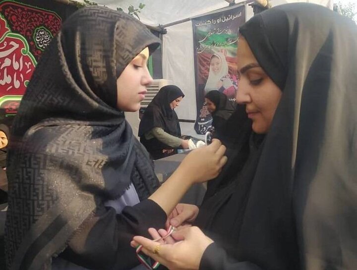 استقبال جاماندگان اربعین حسینی  از موکب "در مسیر عاشقی" منطقه ۱۳ 