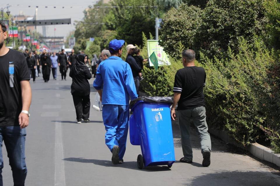 استقبال جاماندگان اربعین حسینی  از موکب "در مسیر عاشقی" منطقه ۱۳ 