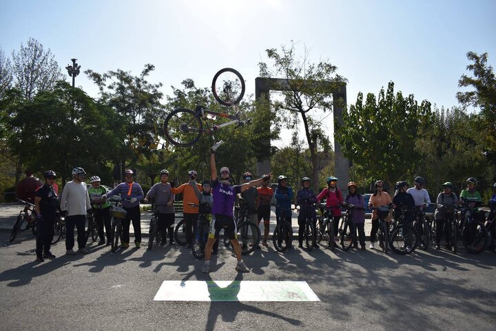 ترویج فرهنگ حمل‌ و نقل پاک در منطقه۲۲